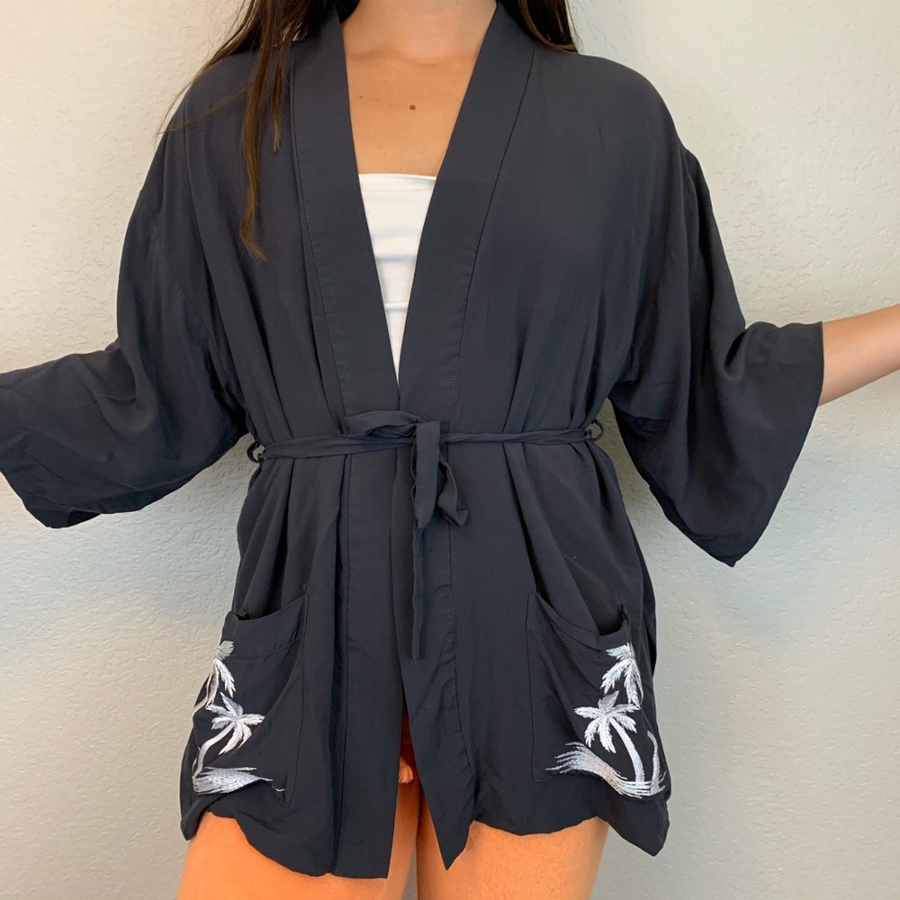 Levi’s Embroidered Palm Tree Gray Kimono